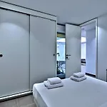 Walk To Naousa, 5br Pool Villa,villa Yagha *