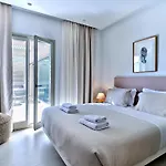 Walk To Naousa, 5br Pool Villa,villa Yagha *