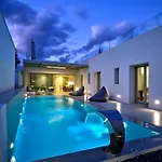Walk To Naousa, 5br Pool Villa,villa Yagha *