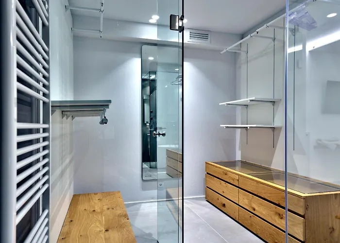 别墅 Walk To Naousa, 5Br Pool Villa,Villa Yagha