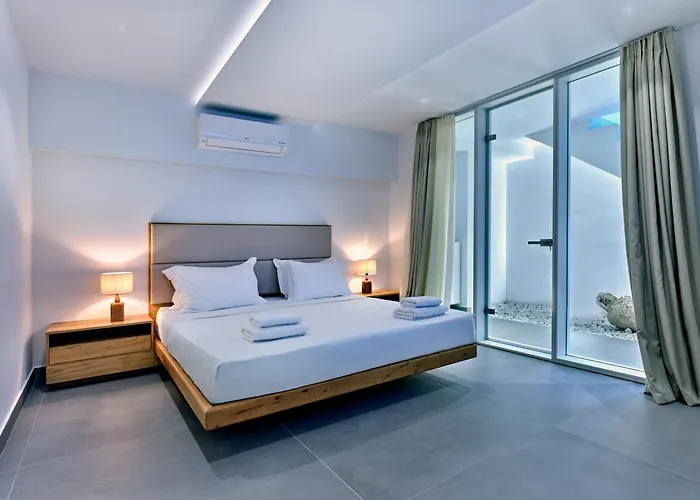 Walk To Naousa, 5Br Pool Villa,Villa Yagha