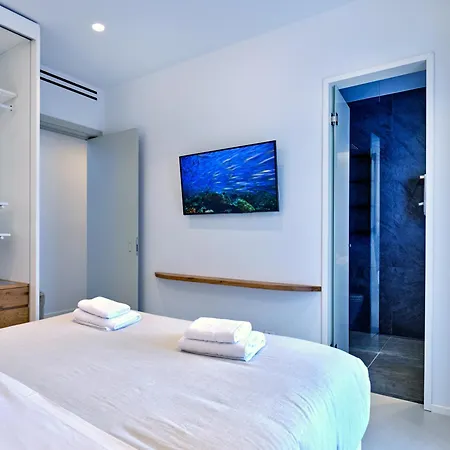Walk To Naousa, 5br Pool Villa,villa Yagha