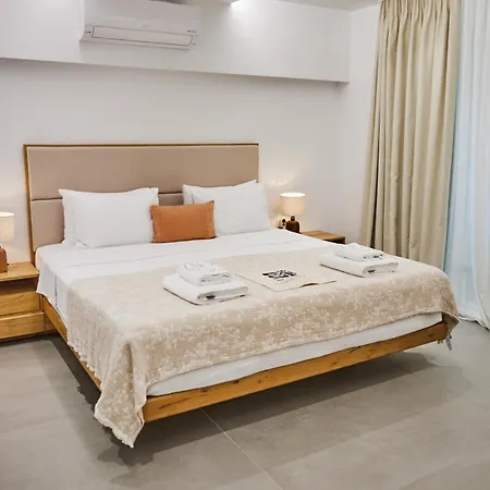 Walk To Naousa, 5br Pool Villa,villa Yagha Villa *